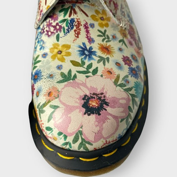Dr. Martens Pascal Wanderlust Boots Floral Bone Mallow Leather Lace Up US Size 7 - Picture 3 of 16